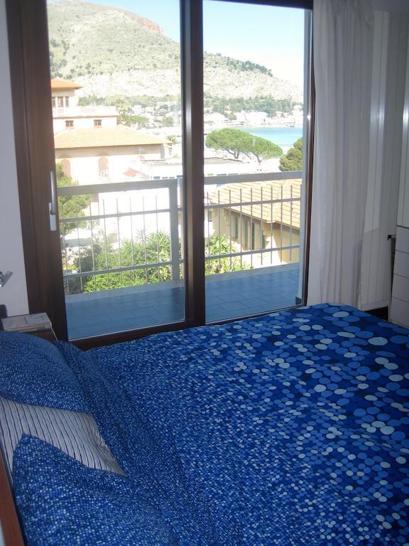 Mondello Luxury Apartment On The Beach Oda fotoğraf